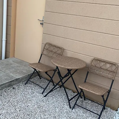 Neuf Avec Terrasse Et Entree Independante * エランクール