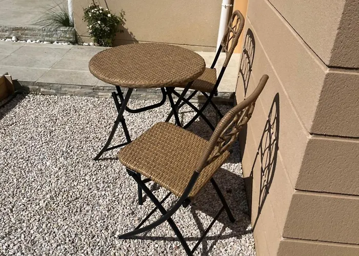 Neuf Avec Terrasse Et Entree Independante * エランクール