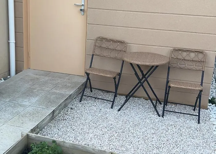 Neuf Avec Terrasse Et Entree Independante *